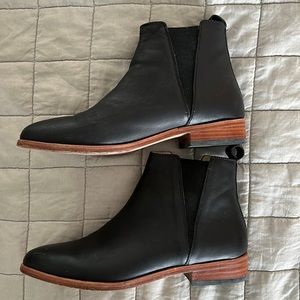 Nisolo Black Leather Chelsea Boots